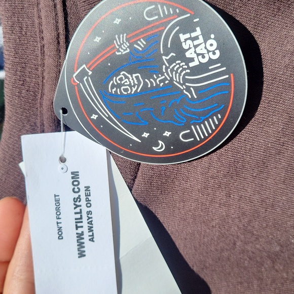 Last Call Co. Brown Graphic T-shirt (XL) - Picture 3 of 5